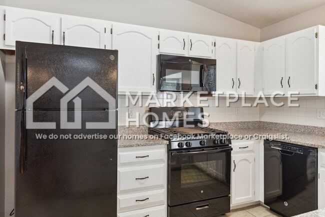Building Photo - 4259 Green Grove Ct