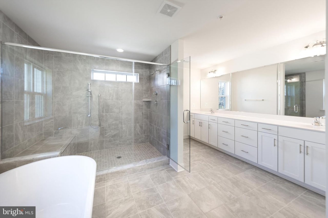 Building Photo - 9207 Rama Ct