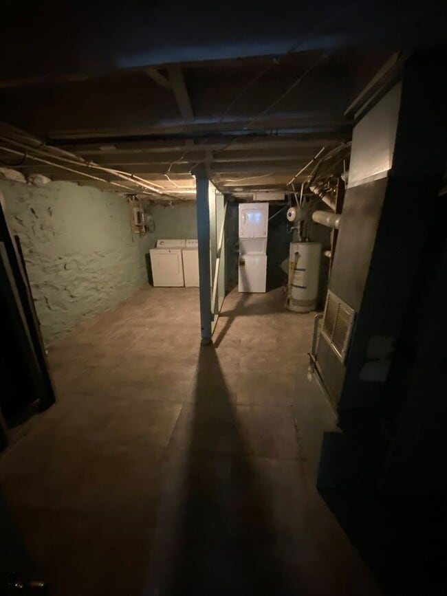 Building Photo - 351 Greenmount Ave