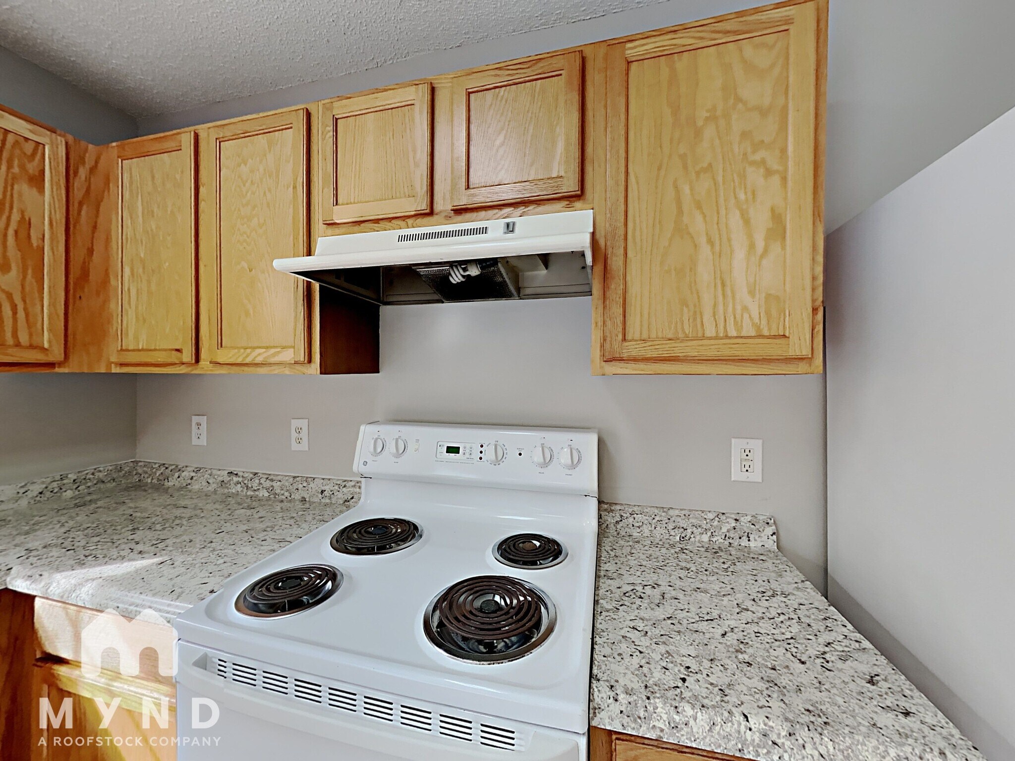 Building Photo - 10717 Glenluce Ave