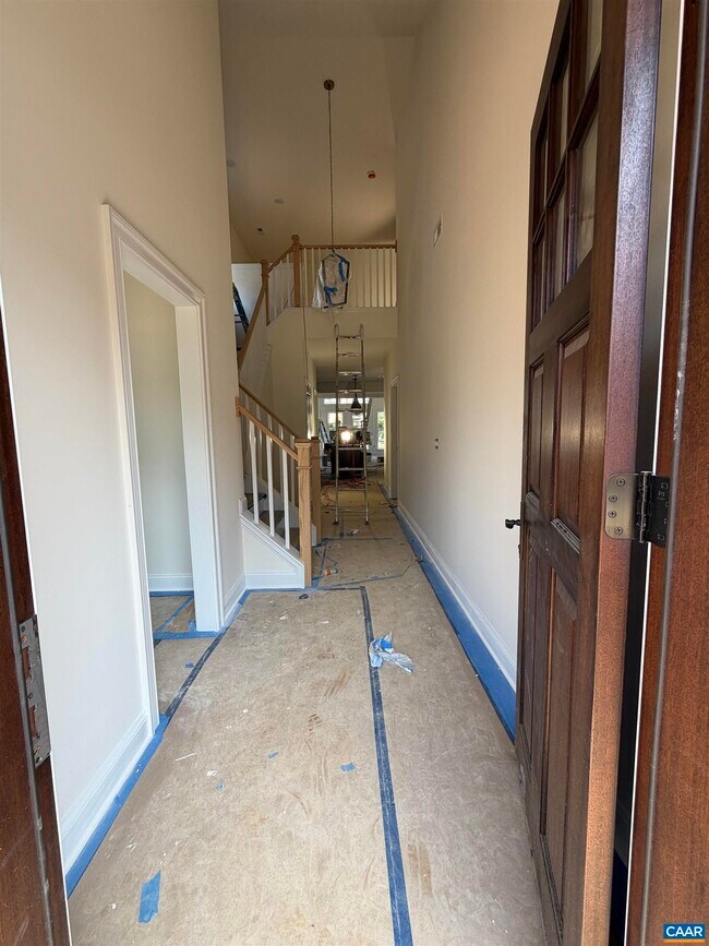 Building Photo - 2018 Larkin Ave