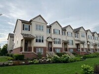 Building Photo - 1271 Evergreen Ave