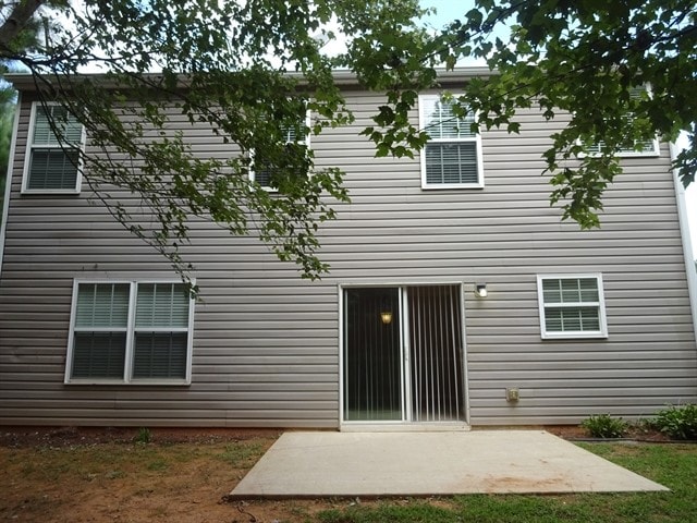 Building Photo - 354 Meadows Ln