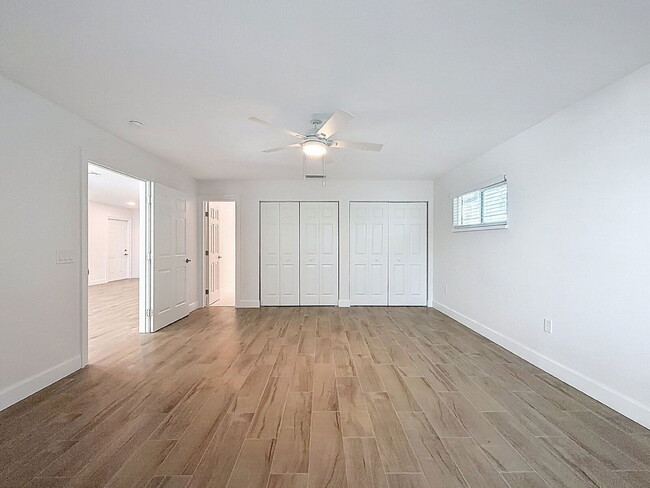 Building Photo - 200 176th Terrace E