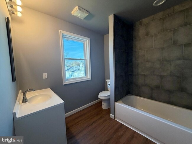 Building Photo - 5517 Schumacher Dr