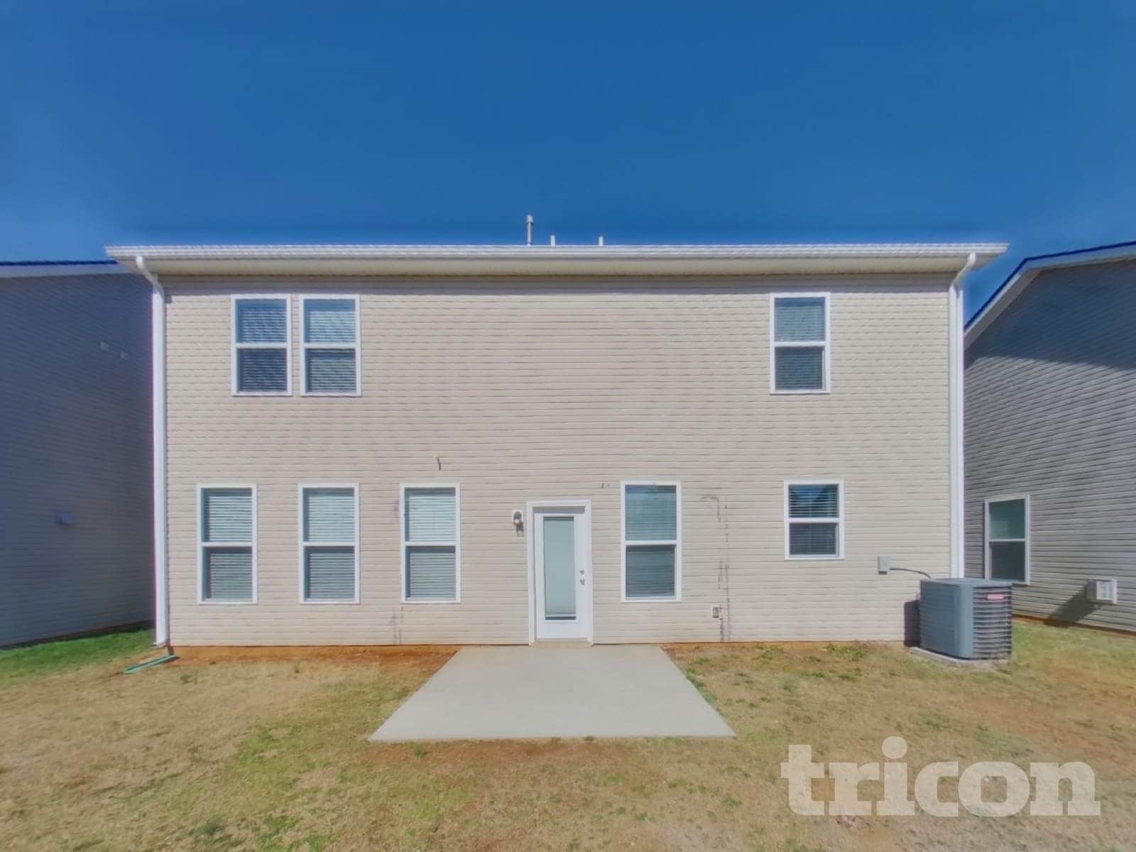 Building Photo - 2541 Miranda Dr