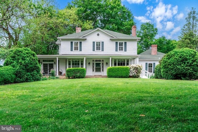 Building Photo - 16451 Elmwood Farm Rd