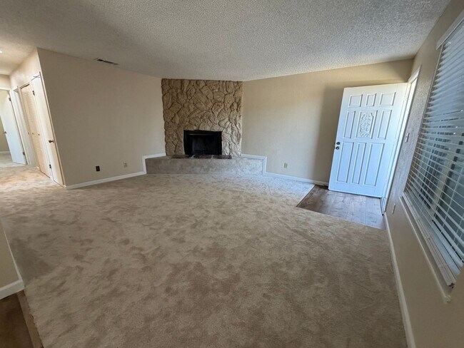 Building Photo - 8935 Rancho Grande Ct