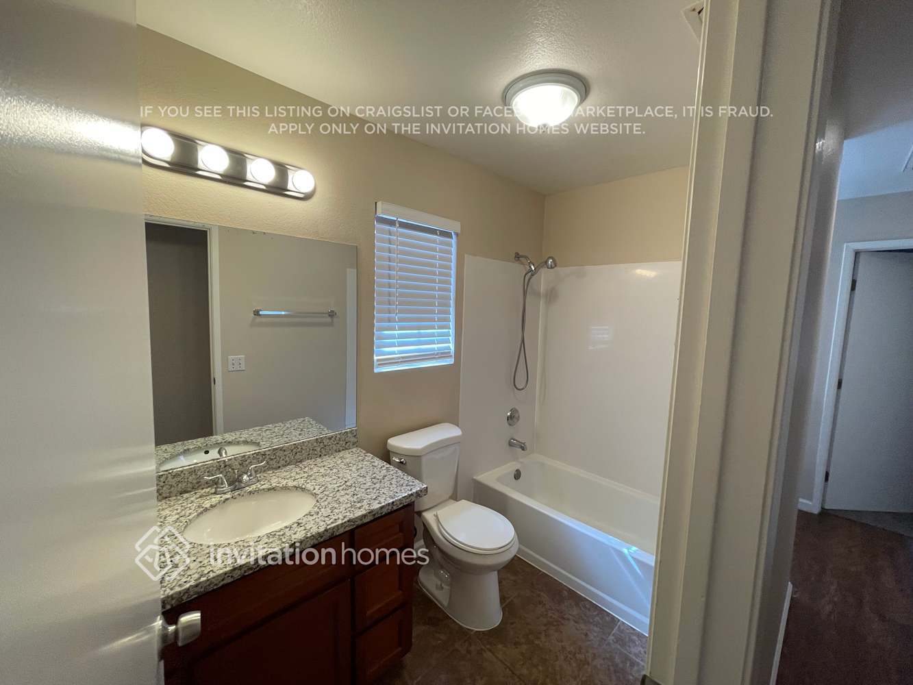 Building Photo - 1802 Gardenia Ct