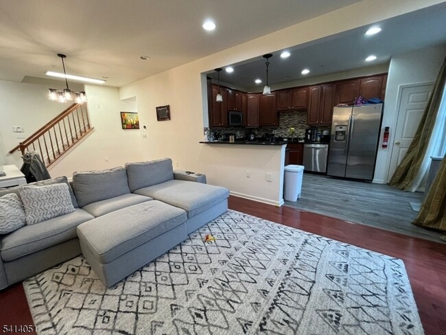 Building Photo - 18 Ashley Ct