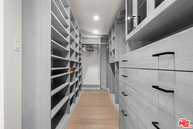 Building Photo - 20159 Hatteras St