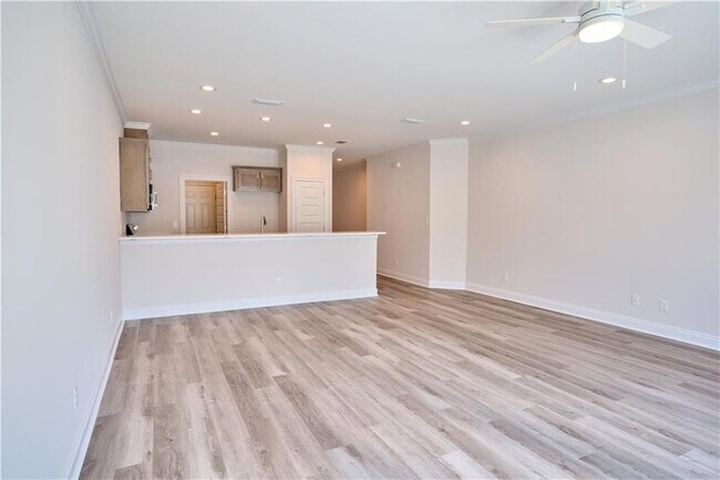 Building Photo - 8561 Clarke Rd