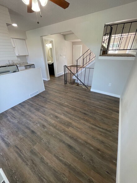 Building Photo - 16749 E 13th Ave