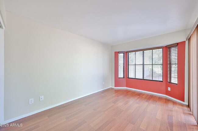 Building Photo - 7539 W Sequoia Dr