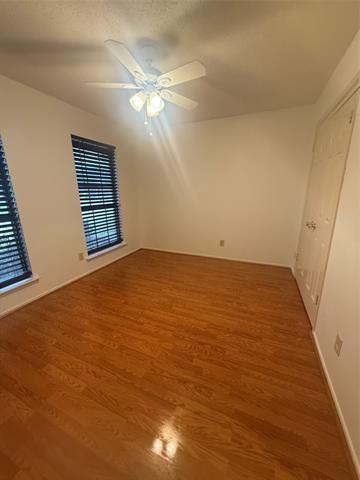 Building Photo - 5210 Manhassett Dr