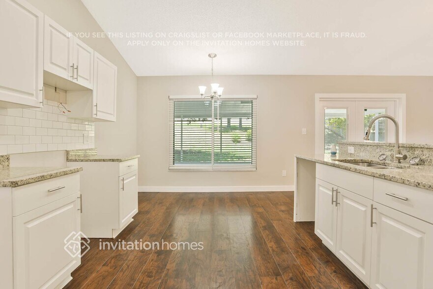 Building Photo - 15528 Hidden Lake Cir