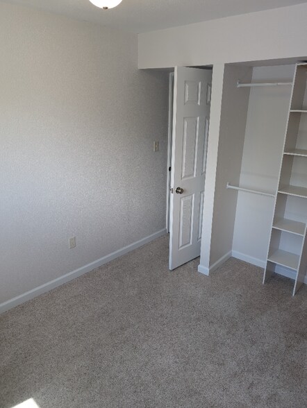 Building Photo - 1308 Ellen Pl