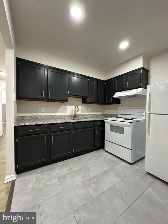 Building Photo - 521 Martin St
