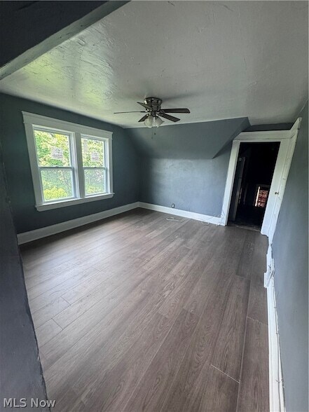 Building Photo - 12337 Chesterfield Ave