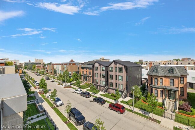 Building Photo - 284 Alfred St