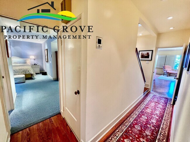 Building Photo - Lovely Ocean View Home Available NOW!