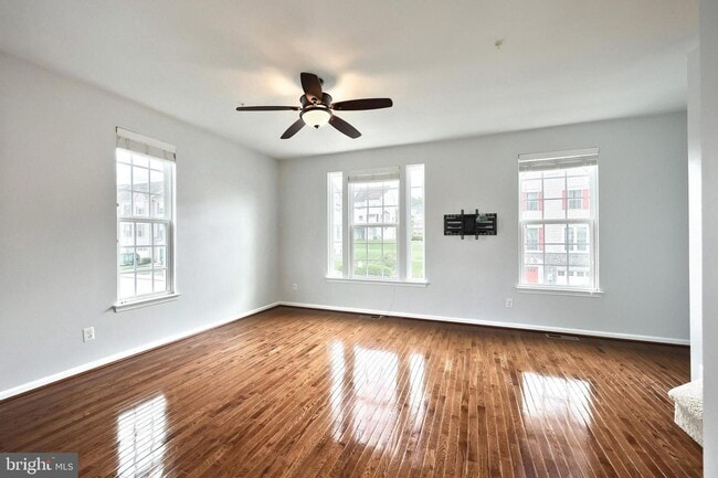 Building Photo - 1261 Elderslie Ln