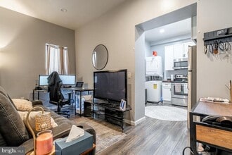 Building Photo - 116 S Fellowship Rd