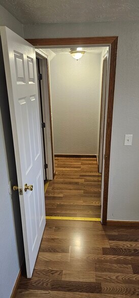 Building Photo - 1109 State St