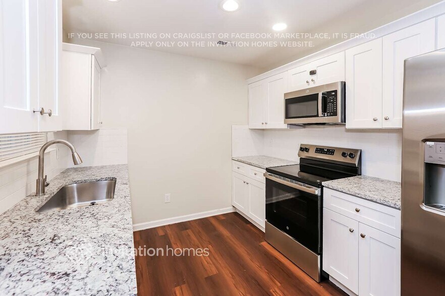 Building Photo - 163 Ashmont Dr