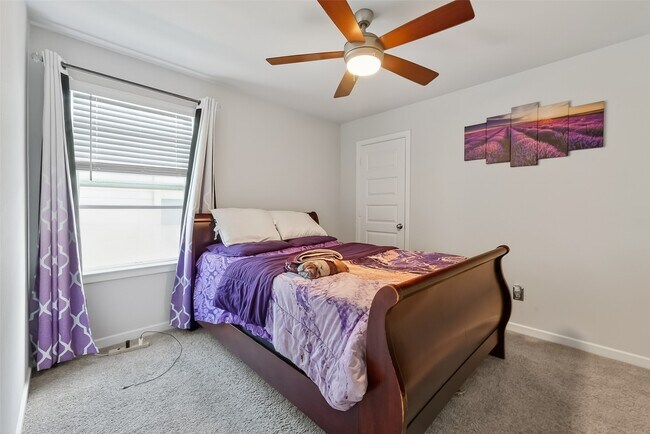 Building Photo - 18619 Greenwood Mdw Trl