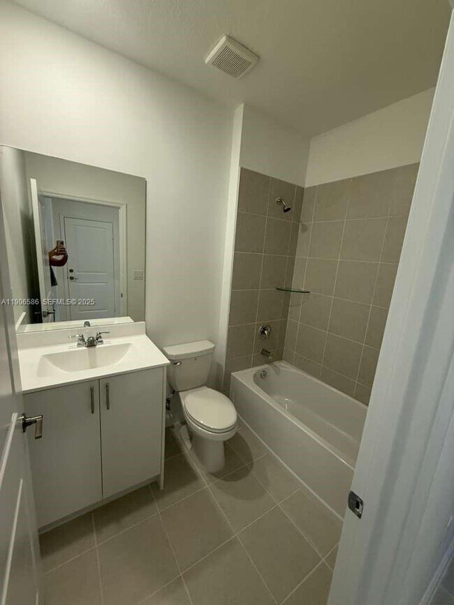 Building Photo - $3,199 16203 SW 147 PL