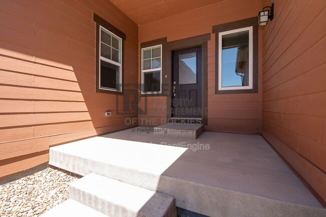 Building Photo - 5720 Big Canyon Dr