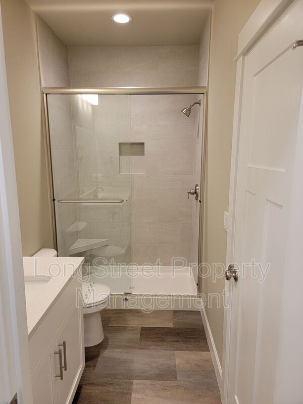 Building Photo - 5221 SW Hudson Ave