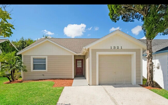 Primary Photo - 1321 Coolridge Dr