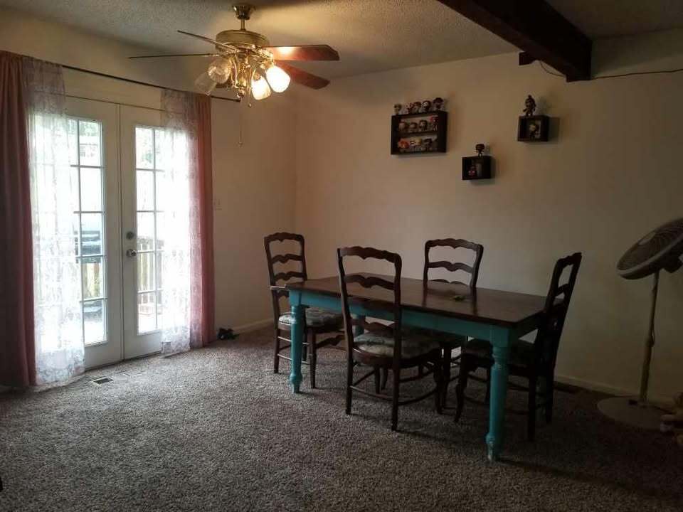 Building Photo - 6601 NW 70th St