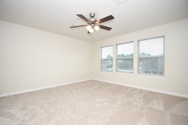 Building Photo - 16614 Spirit Lake Ct