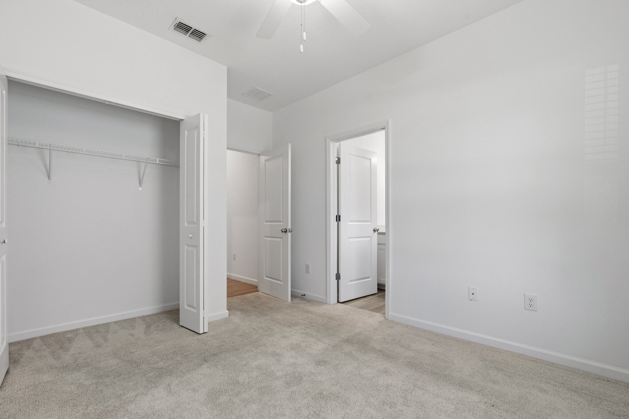 Building Photo - 5637 SW 93rd St