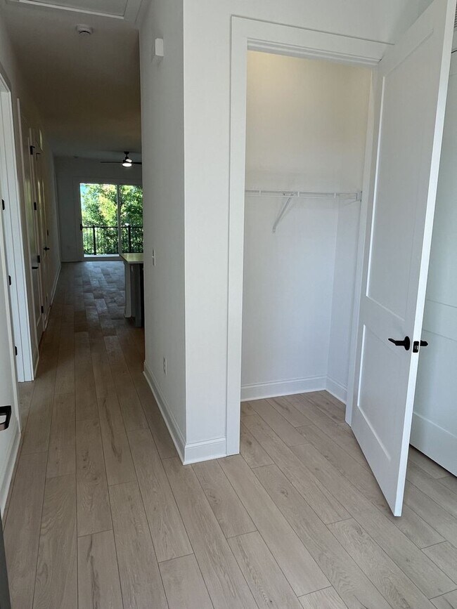 Building Photo - Brand New 2 Bed Condo in Cornelius