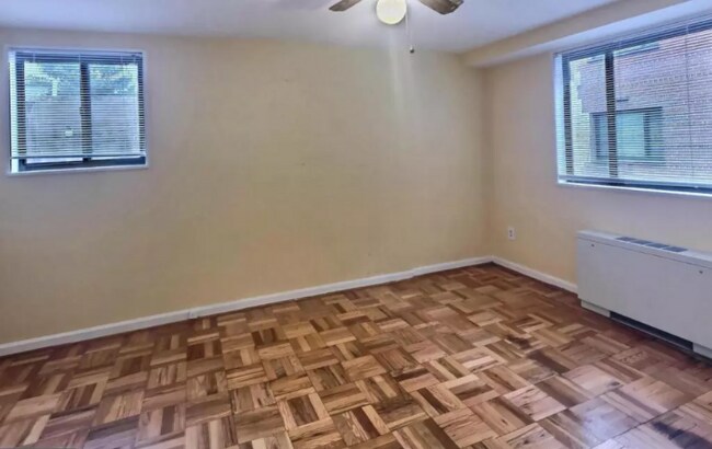 Bedroom - 5112 MacArthur Blvd NW