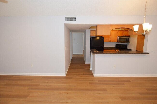 Building Photo - 2500 Winding Creek Blvd