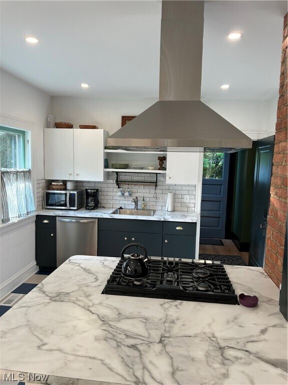 Building Photo - 18914 Mitchell Ave