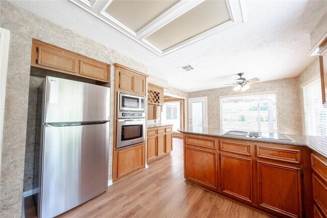 Building Photo - 9107 Pine Stream Ct