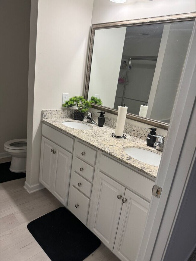 Building Photo - 4119 Thimbleberry Dr