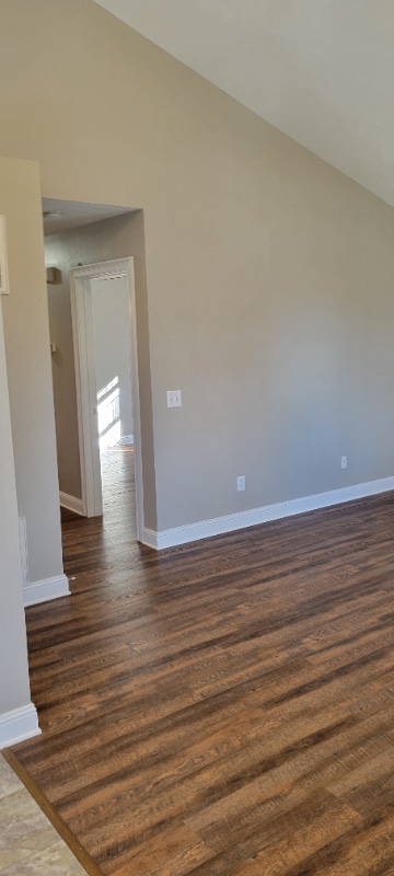 Building Photo - 438 W Market St