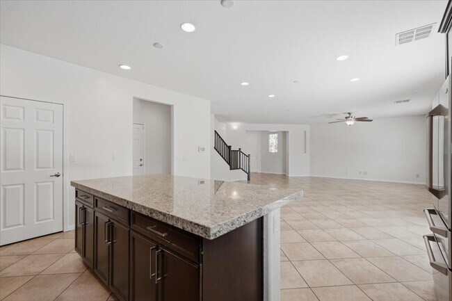 Building Photo - 8747 W Moon Crater Ave