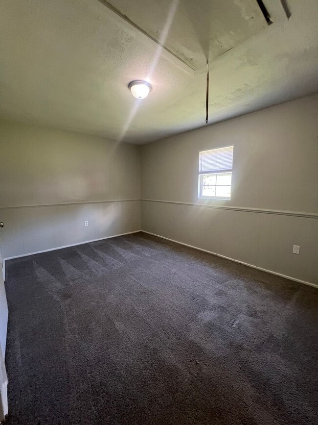 Building Photo - 1414 Moonlite Ave