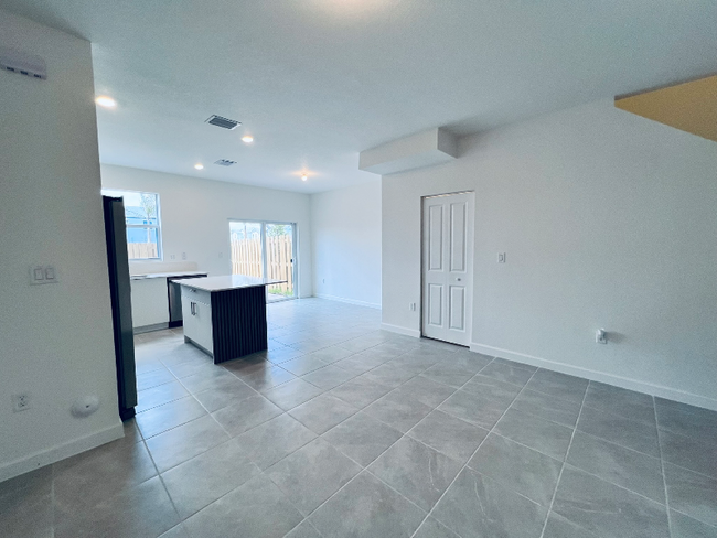 Building Photo - 17956 SW 358th St