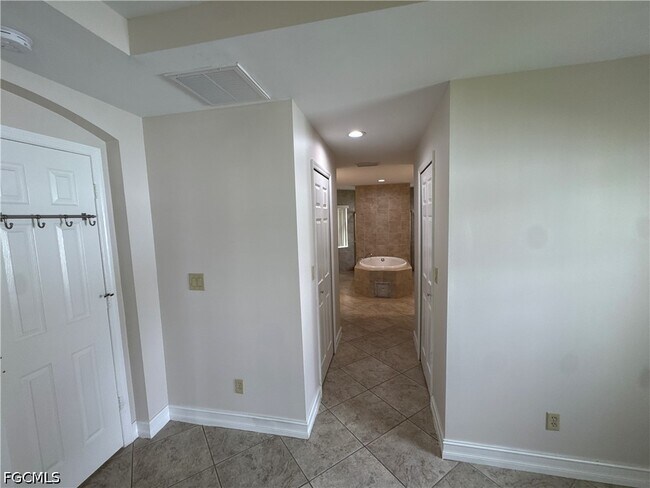 Building Photo - 4914 7th St W