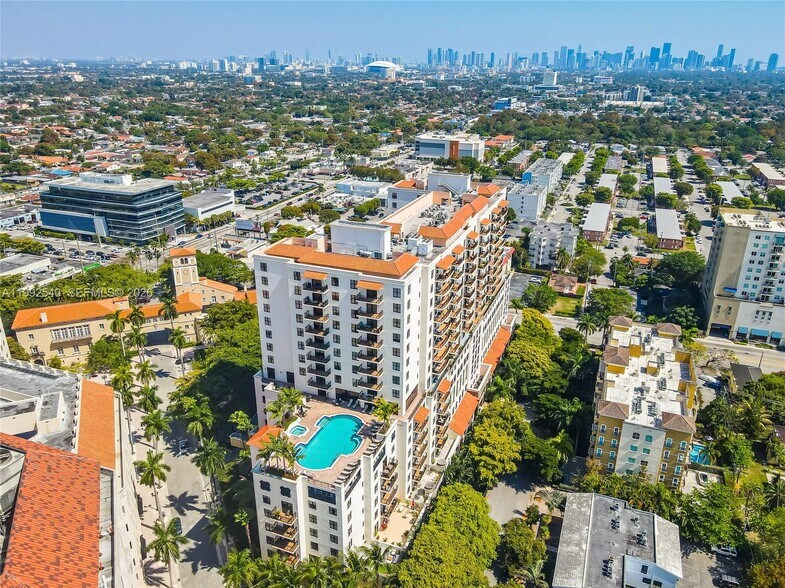 Building Photo - 888 S Douglas Rd