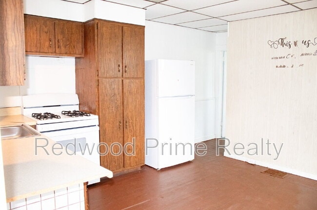 Building Photo - 901-903 Coleman Ave